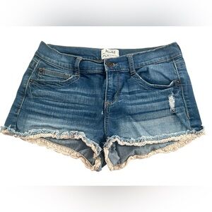 MUDD - Women's Blue Distressed Denim 🩳Shorts with Frayed Trim
